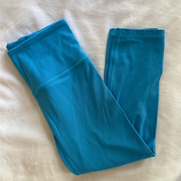 Athleta Pants - Athleta Elation Cropped Blue Leggings